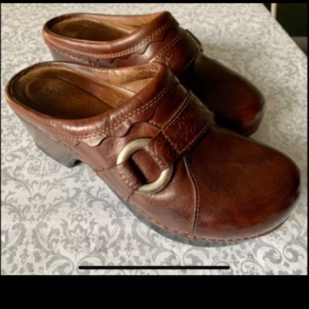Dansko Brown/Burgundy Clogs Open Back With Buckle Size 39 - Picture 6 of 12